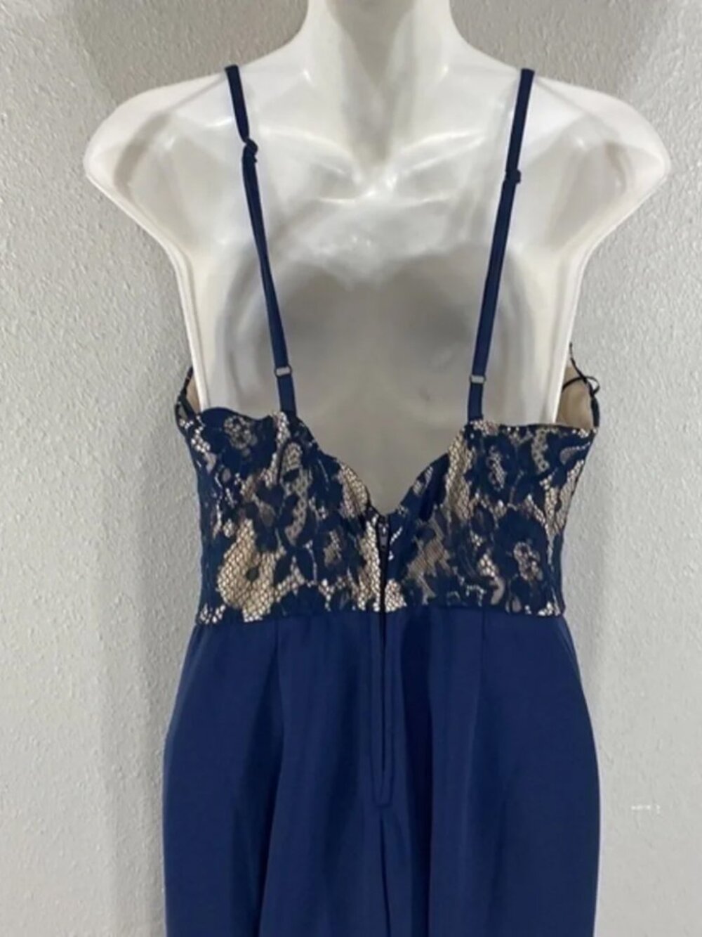NWT Francesca’s Mi Amor Jean navy lace jumpsuit - Picture 3 of 4